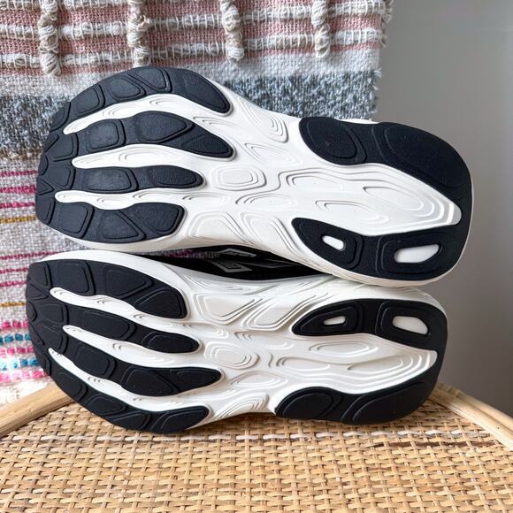 New Balance Fresh Foam X 880v15 Black Sea Salt Metalic Sneakers Women’s Size 9 - Picture 8 of 8